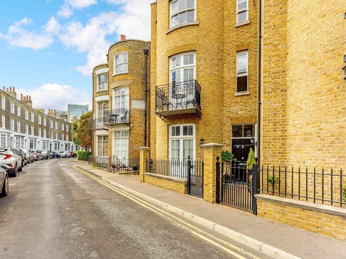 Charming Town House By The Seaside - Balcony, Self-Check-In, Fast Wifi And Smart Tvs By Yoko Property ラムズゲート エクステリア 写真